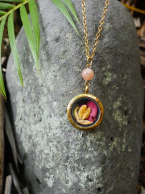 Collier Fertilité - médaillon doré – Image 2