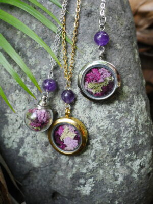 Ensemble colliers sérénité avec lilas des indes