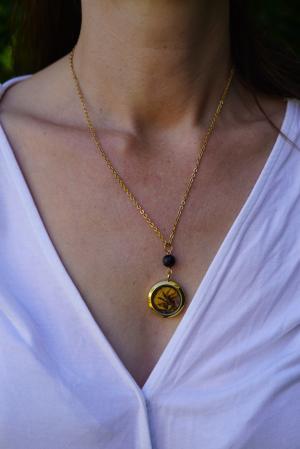 Collier Protection - médaillon doré – Image 3