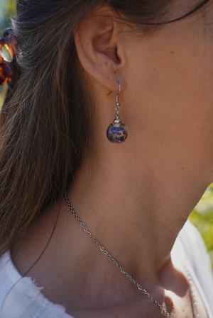 Boucles d'oreilles Amour - argenté – Image 4