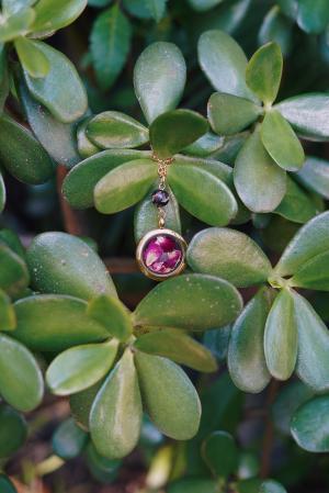 Collier Amour - médaillon doré – Image 3