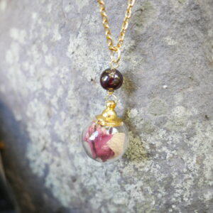 collier sphère doré Féminin sacré